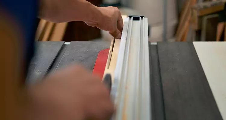 Bifold Door Seal Repair in Carrollwood, FL