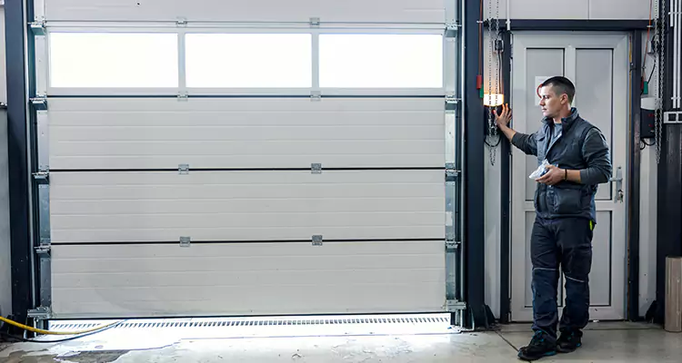Modern Overhead Door Repair in Carrollwood, FL