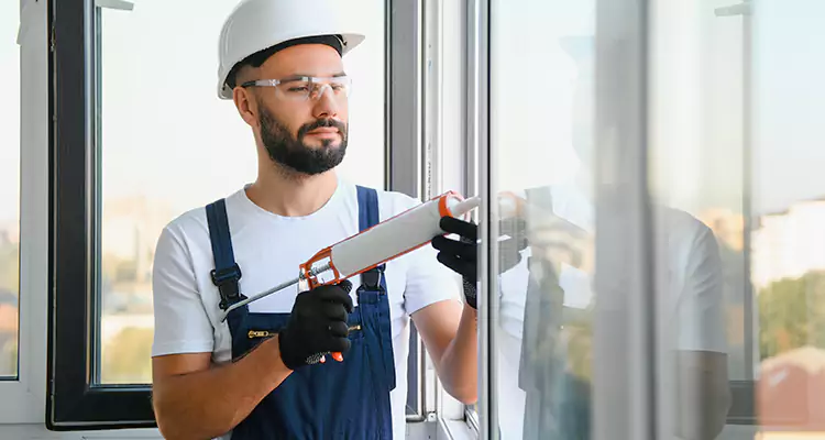 Retractable Screens Repair for Patio in Carrollwood, FL