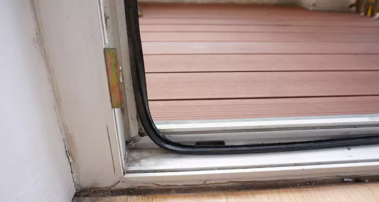 Why Choose Us for Leaking Sliding Glass Door Repair in Carrollwood, FL?