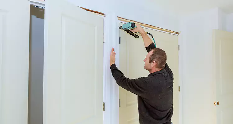 Top Rated Door Fixing ServiceFixing Garage Door Track in Carrollwood, FL