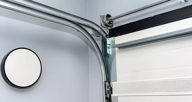 Garage Door Cable Repair Cost in Carrollwood, FL