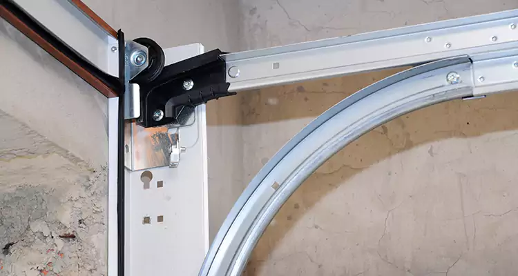 Maintain Liftmaster Garage Door Off Track in Carrollwood, FL
