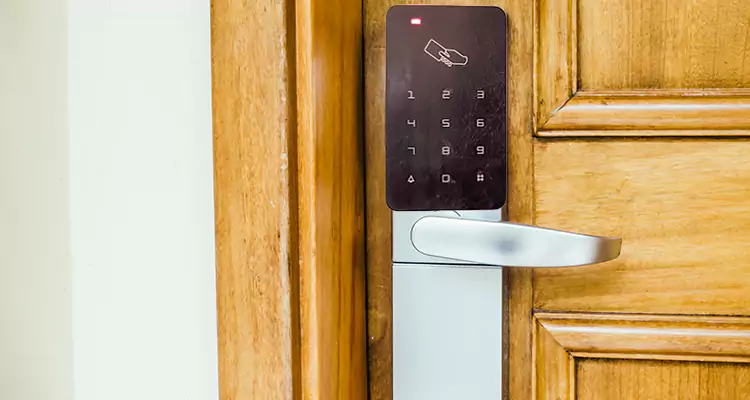 Keyless Hotel Door Locks Repair in Carrollwood, FL