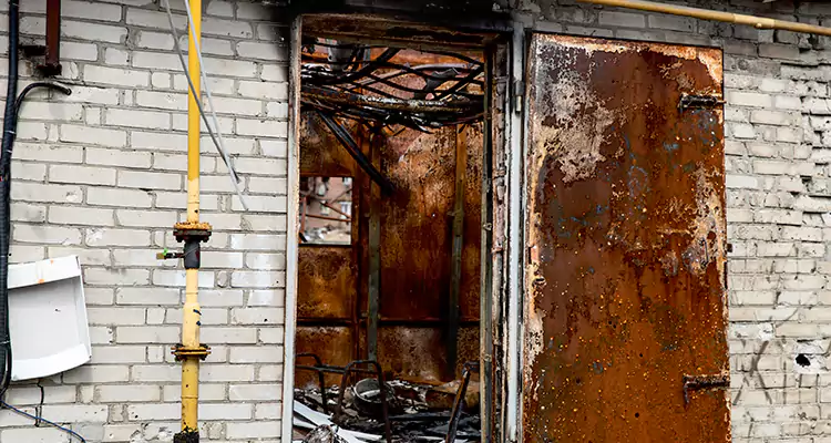 Metal Door Rust Repair in Carrollwood, FL